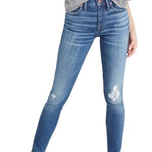Madewell distressed 9” high rise skinny